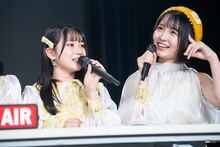 「0点」という単語に反応する夏目涼風（右）。