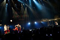 「無理無理無理」の曲中に障害物競走を行う世が世なら!!!。