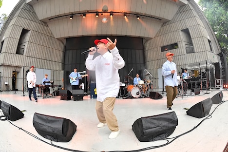 スチャダラパー「祝・日比谷野音100周年 スチャダラ2090」の様子。（撮影：三浦憲治）