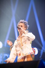 BUDDiiSのパフォーマンスの様子。