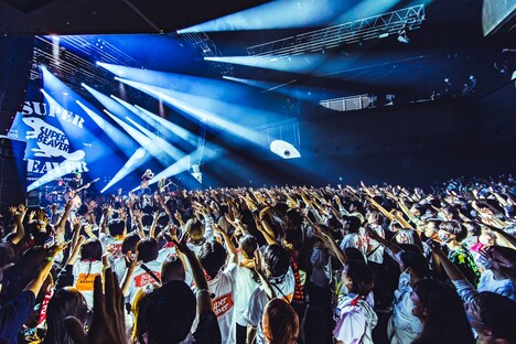 SUPER BEAVERのZepp Shinjuku（TOKYO）公演の様子。（撮影：青木カズロー）