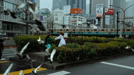 「TOKYO JUNK BOOGIE」ミュージックビデオより。