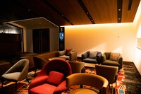 109シネマズプレミアム新宿のラウンジ。