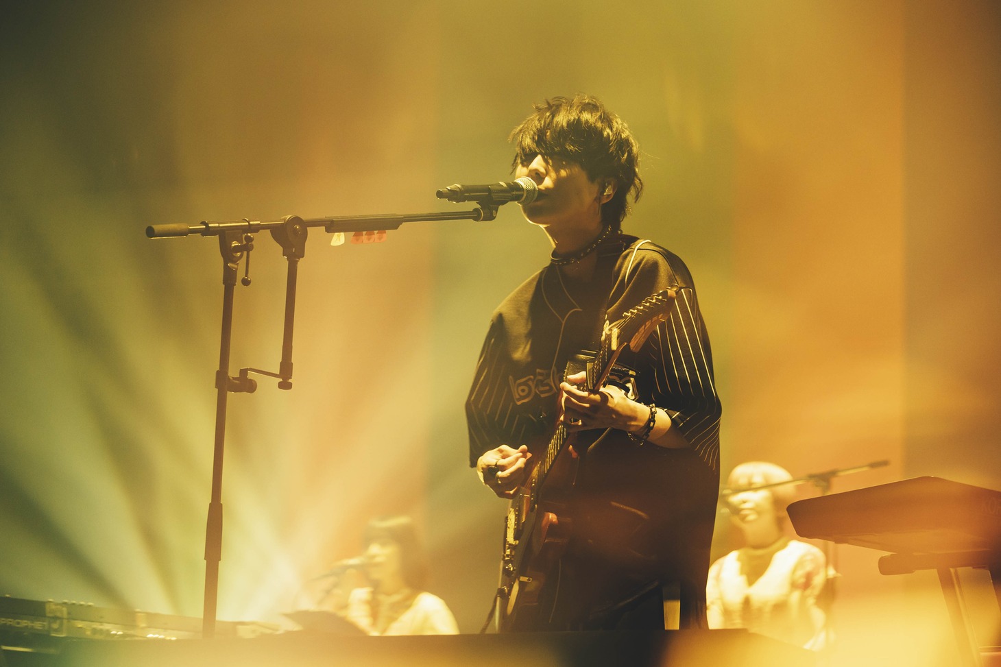 川谷絵音（Vo, G）（撮影：横山マサト）