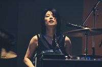 ほな・いこか（Dr）（撮影：横山マサト）