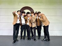 DXTEEN (c)LAPONE Entertainment