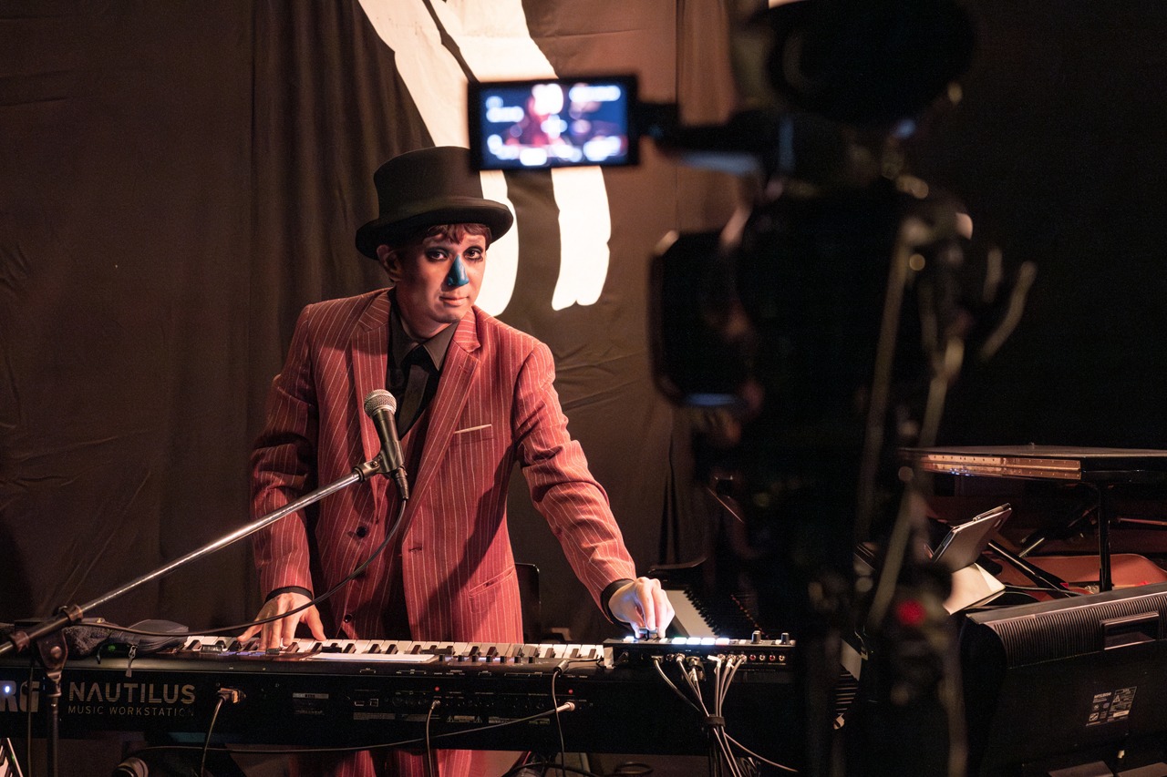 H ZETT M（Piano）（Photo by Yuta Ito）