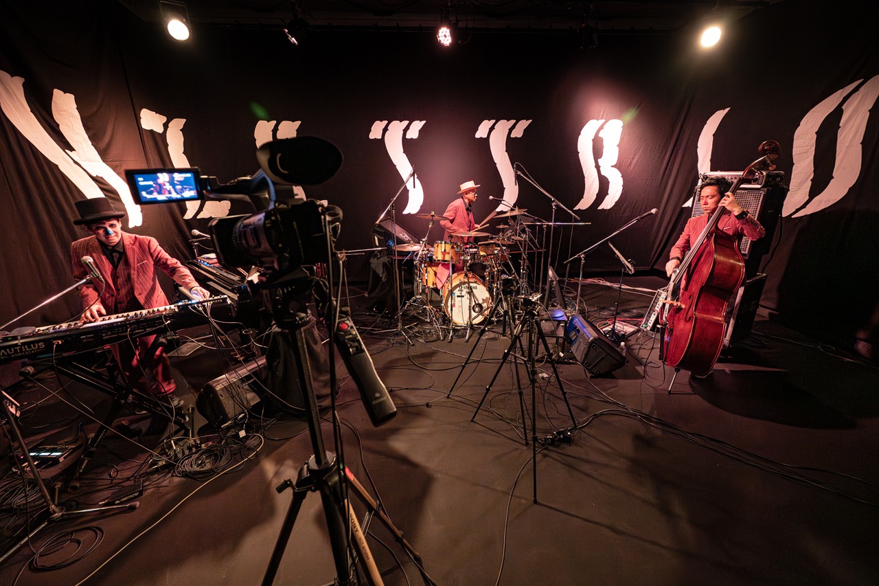 「H ZETTRIO YouTube Special Live 2023 ～ Spring night ～」の様子。（Photo by Yuta Ito）