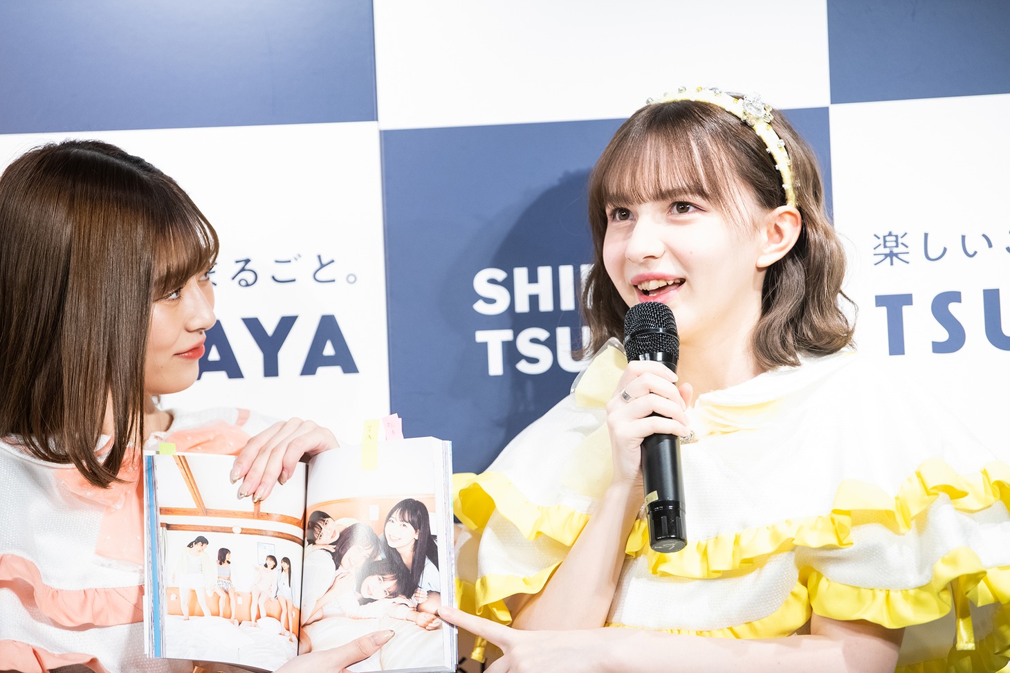 左から月足天音、早瀬ノエル。