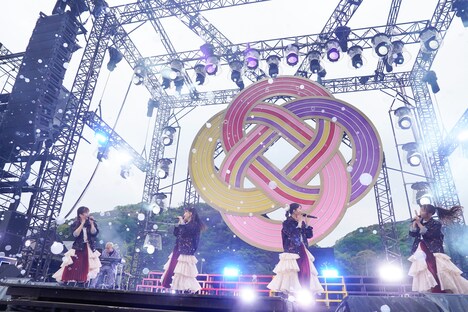 ももいろクローバーZ「ももクロ春の一大事2023 in 福山市 ～笑顔のチカラ つなげるオモイ～」4月23日公演の様子。