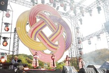 ももいろクローバーZ「ももクロ春の一大事2023 in 福山市 ～笑顔のチカラ つなげるオモイ～」4月23日公演の様子。