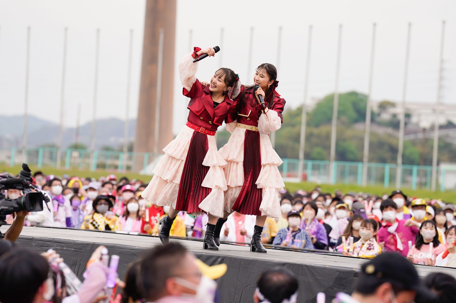 ももいろクローバーZ「ももクロ春の一大事2023 in 福山市 ～笑顔のチカラ つなげるオモイ～」4月23日公演の様子。