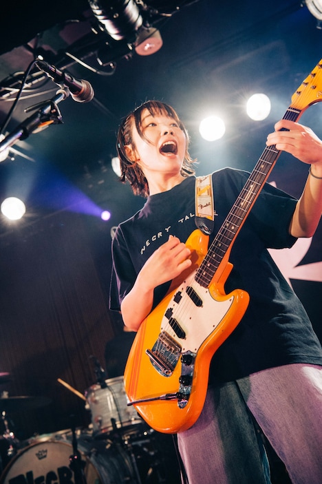 もっさ（Vo, G）（Photo by Kana Tarumi）
