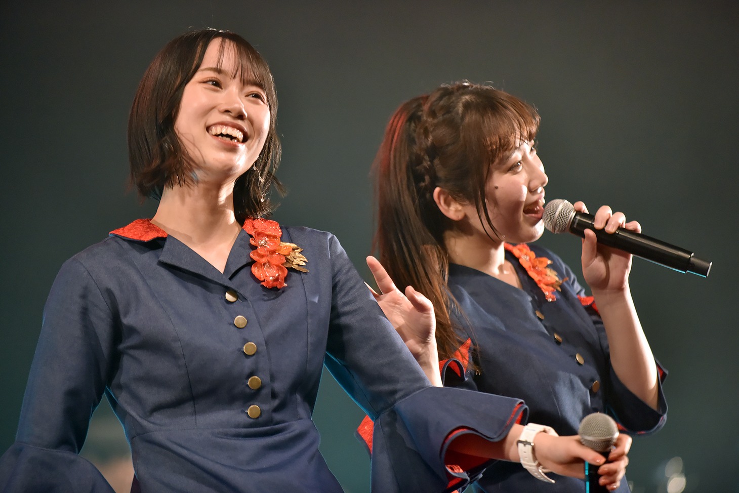 左から川井わか、蓮水恭美。