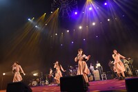 「NUANCE HALL ONEMANLIVE "HOME"」の様子。