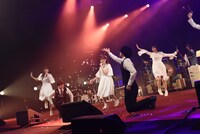 「NUANCE HALL ONEMANLIVE "HOME"」の様子。