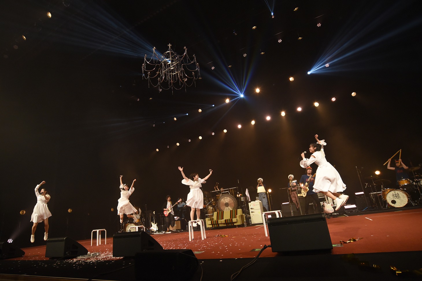 「NUANCE HALL ONEMANLIVE "HOME"」の様子。