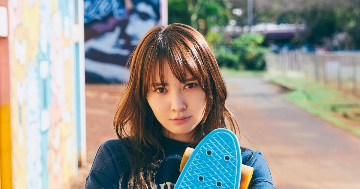 日向坂46加藤史帆、ハワイでスケボーに挑戦 - 音楽ナタリー