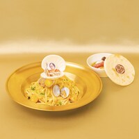 「ビバ～マツケンサンバIIワールドカフェ～オレ！」オリジナルメニューの「たたけボンゴ！レビアンコ～恋せよアヒージョ～」。