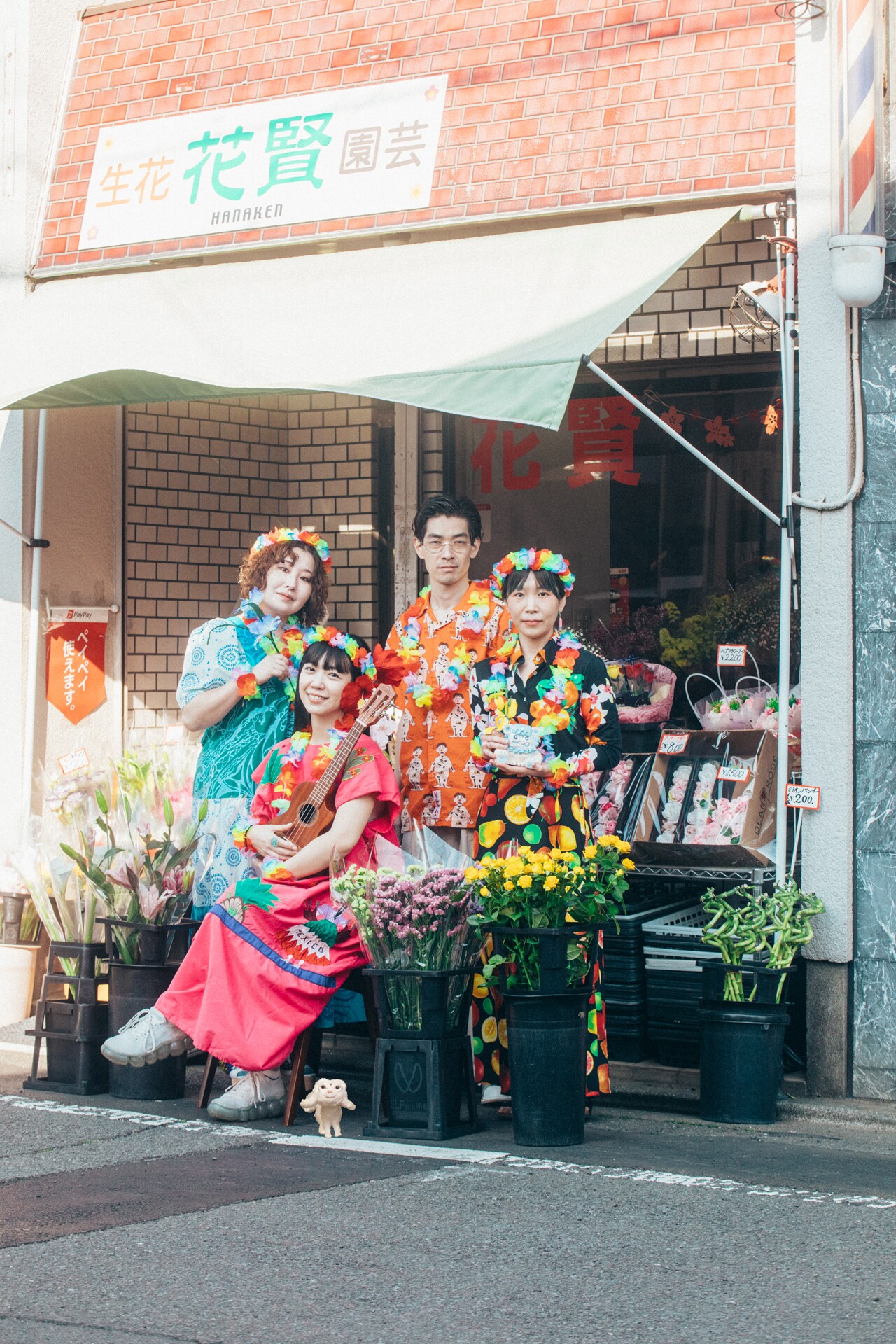 永原真夏とayU tokiOが「大・シーサー博」共催、「ちむがなさ節」カバーリリース