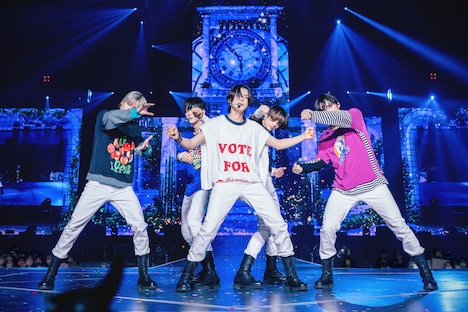 TOMORROW X TOGETHER (P)&(C) BIGHIT MUSIC