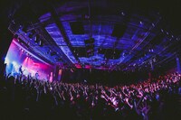 ヒトリエ「10年後のルームシック・ガールズエスケープ TOUR」の様子。