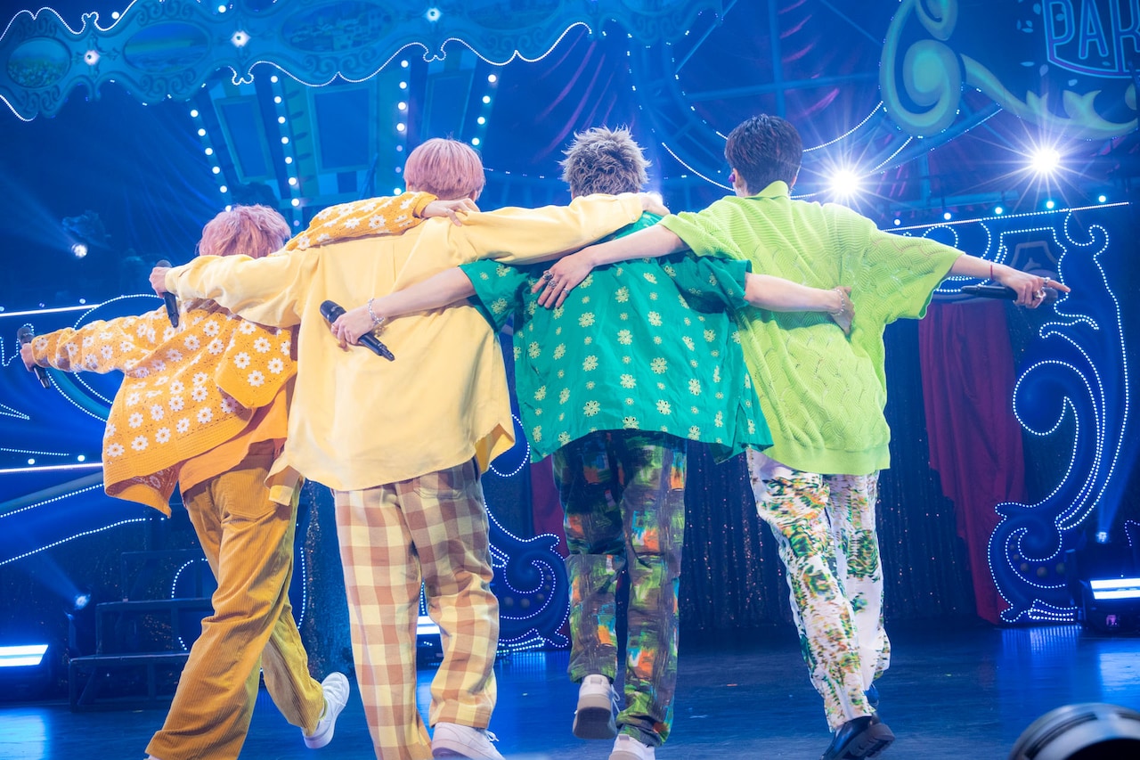 ワンエン×げんじぶ×BUDDiiS、エビパレで見せた濃厚なコラボ祭！私服の