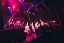 「真っ白なキャンバス全国ツアー2023 『だから夢、だけど現』 」ファイナル公演の様子。（撮影：真島洸）