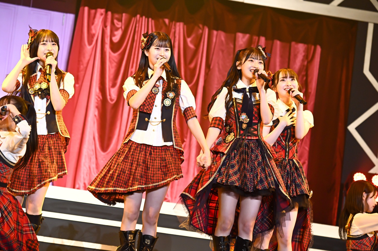「AKB48 春コンサート 2023 ～好きだ！と叫ぼう～」の様子。