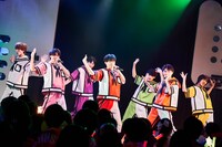 THE SUPER FRUIT（撮影：上溝恭香）