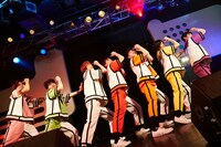 THE SUPER FRUIT（撮影：上溝恭香）