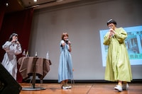 2人の要領を得ないやりとりにしびれを切らし、たまらず立ち上がるKaede（左）。