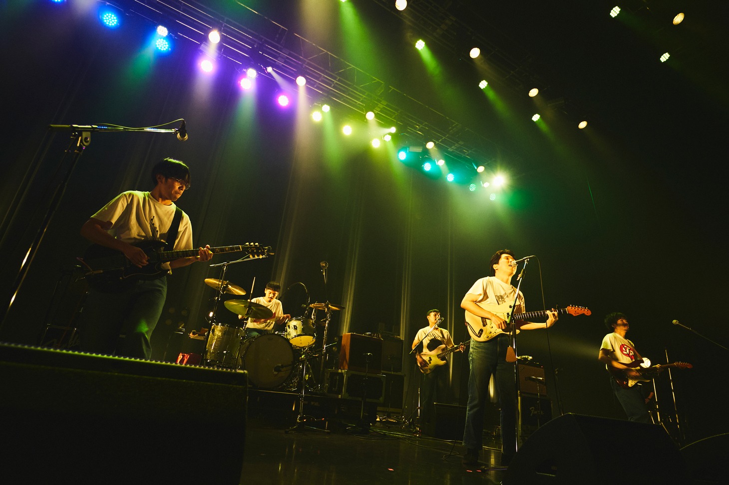 「never young beach - TOUR 2023 ”春歌舞” -」東京公演の様子。（撮影：鳥居洋介）
