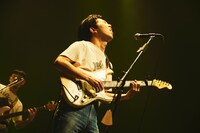 安部勇磨（Vo, G）（撮影：鳥居洋介）