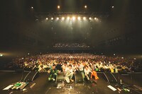 「never young beach - TOUR 2023 ”春歌舞” -」東京公演終演後の様子。（撮影：鳥居洋介）