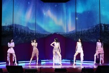 LE SSERAFIM (c)(P)&(C) SOURCE MUSIC