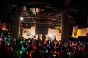 THE SUPER FRUIT「THE SUPER FRUIT - Reception Live -」の様子。（撮影：上溝恭香）