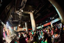 THE SUPER FRUIT「THE SUPER FRUIT - Reception Live -」の様子。（撮影：上溝恭香）