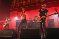 ザ・クロマニヨンズ（写真：柴田恵理）