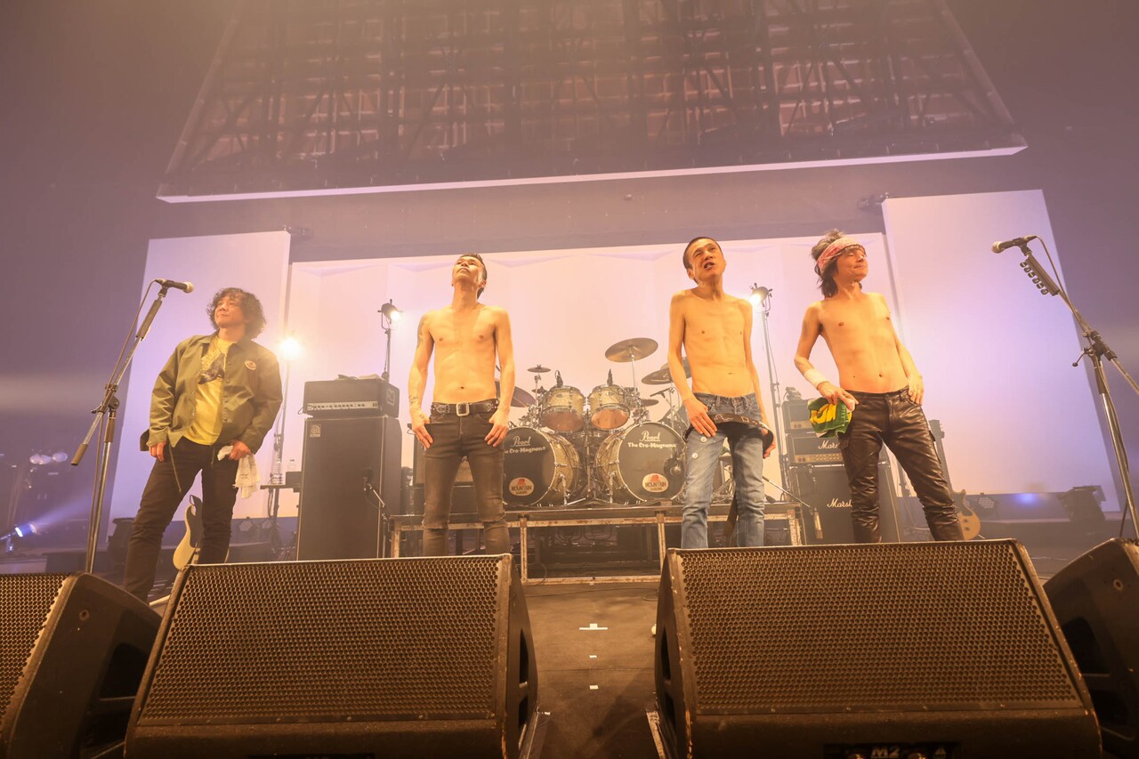 ザ・クロマニヨンズ（写真：柴田恵理）