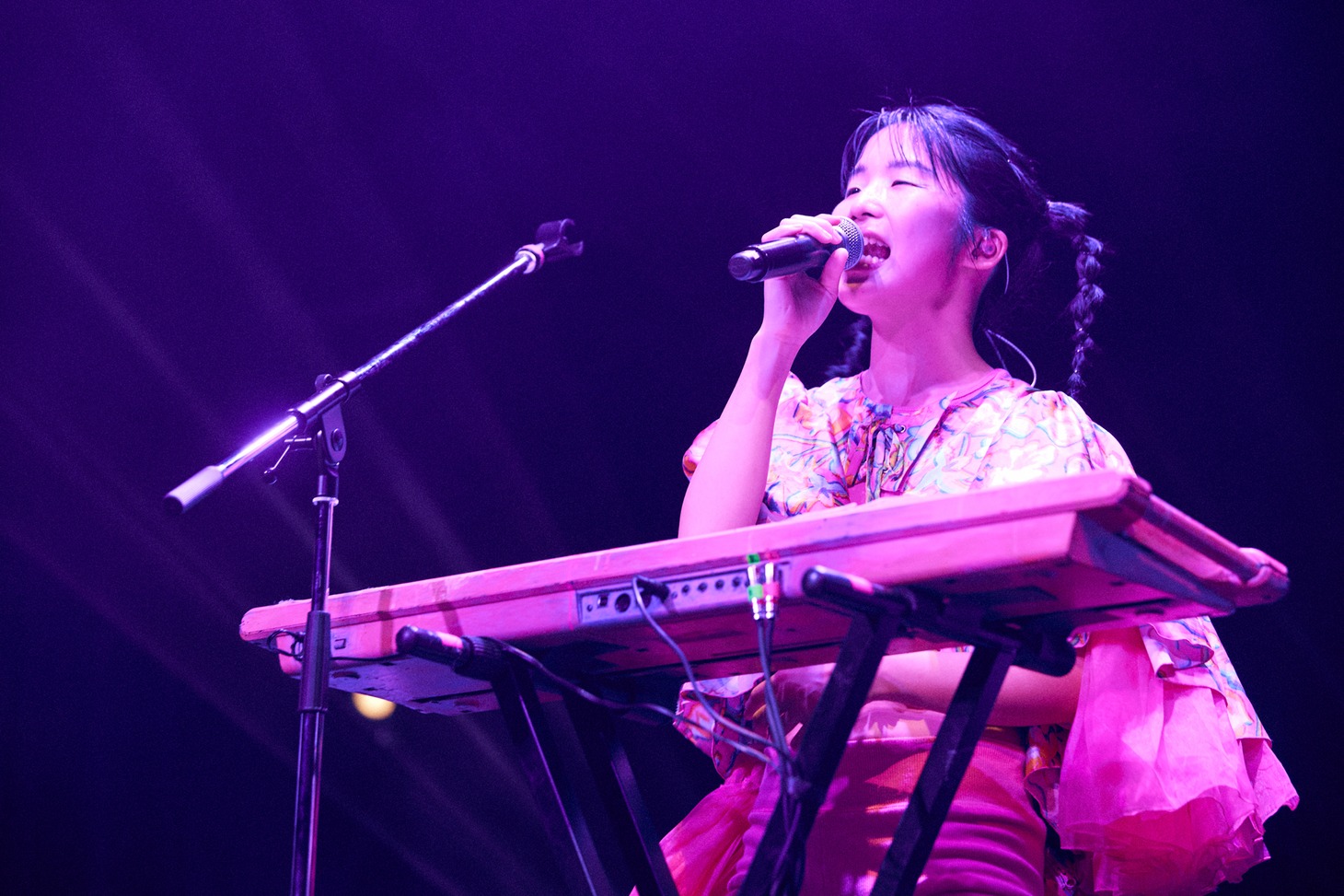 マナ（Vo, Key / CHAI）（Photo by Yoshio Nakaiso）