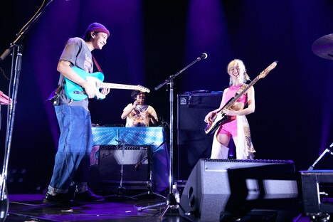 「NEO KAWAII FESTIVAL 2023」より「N.E.O.」パフォーマンスの様子。（Photo by Yoshio Nakaiso）