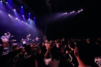 「NEO KAWAII FESTIVAL 2023」よりプム・ヴィプリットのステージの様子。