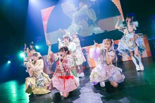 FRUITS ZIPPER「FRUITS ZIPPER 1st Anniversary 超めでたいライブ！」の様子。（撮影：ヨシモリユウナ）