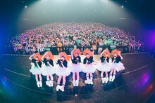 FRUITS ZIPPER「FRUITS ZIPPER 1st Anniversary 超めでたいライブ！」の様子。（撮影：ヨシモリユウナ）