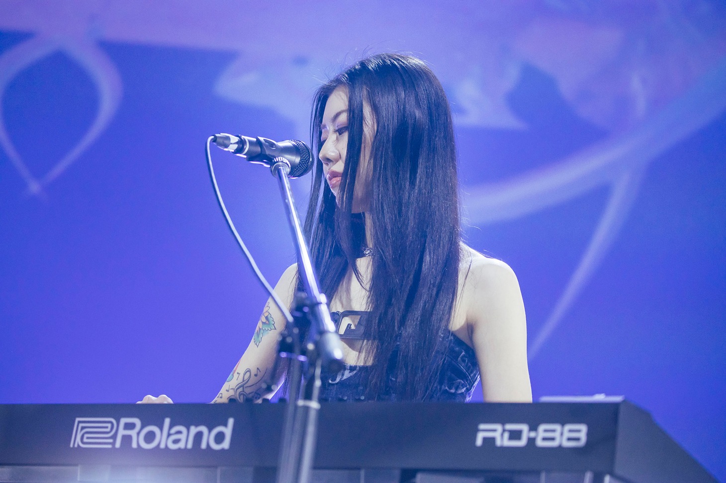 SUZUKA（Key / Haze）（Photo by yokoyama masato）