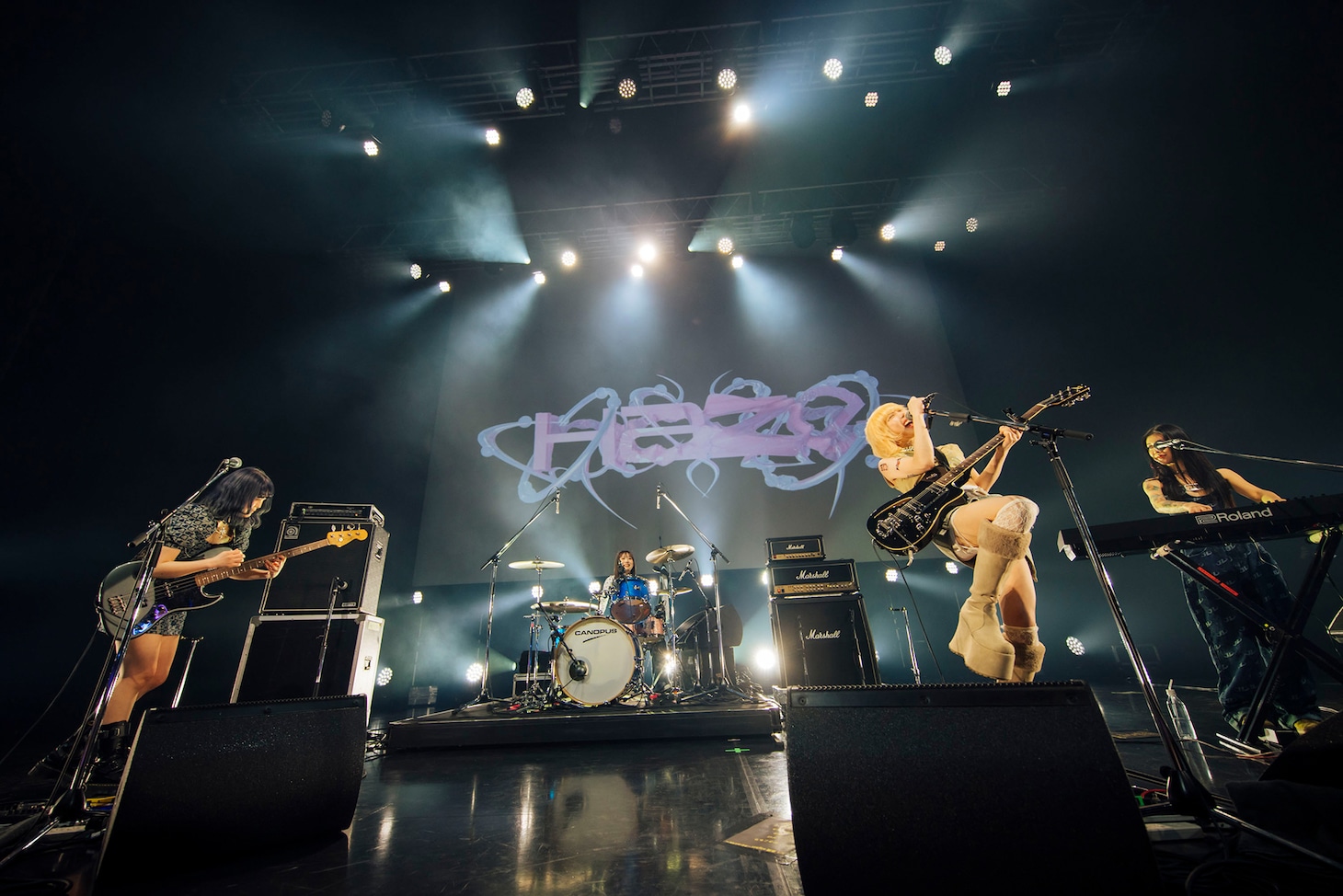 Haze（Photo by yokoyama masato）