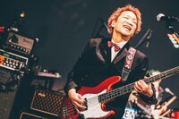 長谷川プリティ敬祐（B）（撮影：西槙太一）