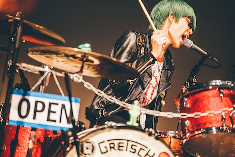 ジェットセイヤ(Dr)(撮影:西槙太一)