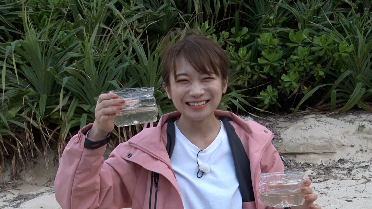 秋元真夏が“新たな一歩”テーマに島から脱出、ろ過装置を乃木坂46メンバーに例える